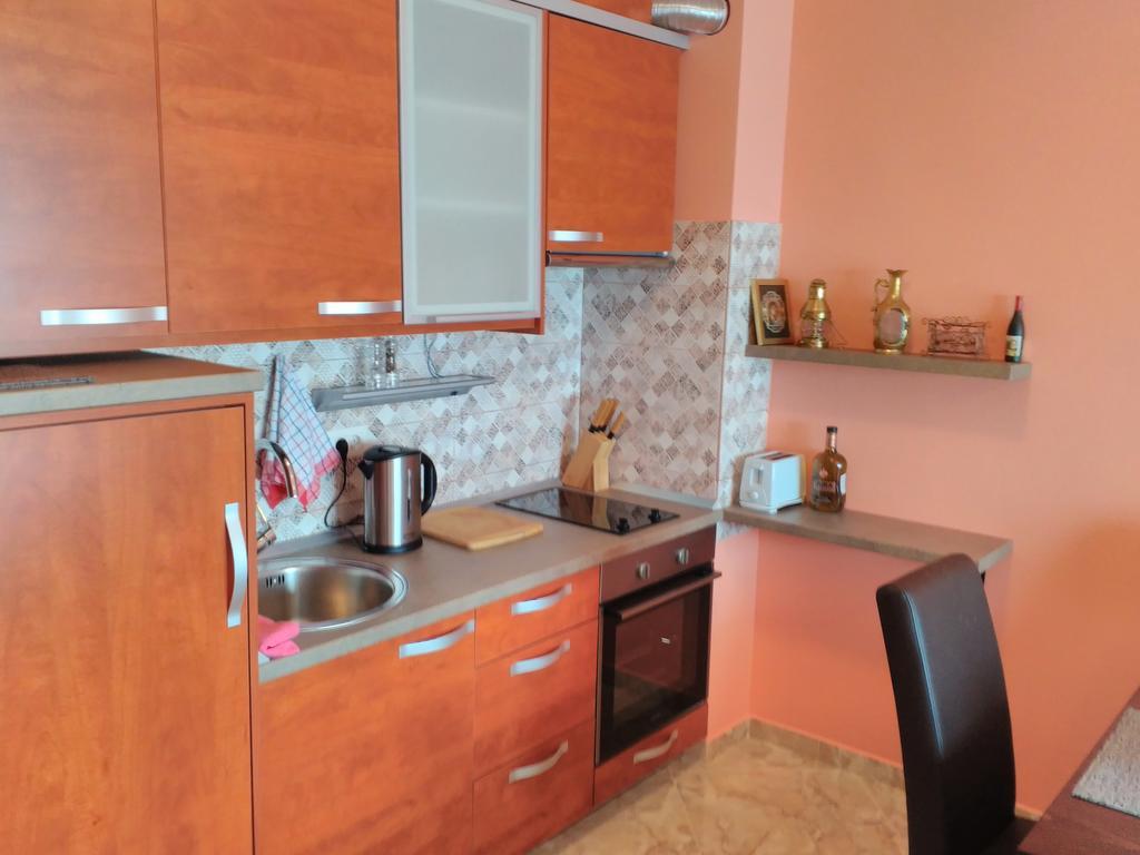 Apartment Sea Space Dobra Voda Esterno foto