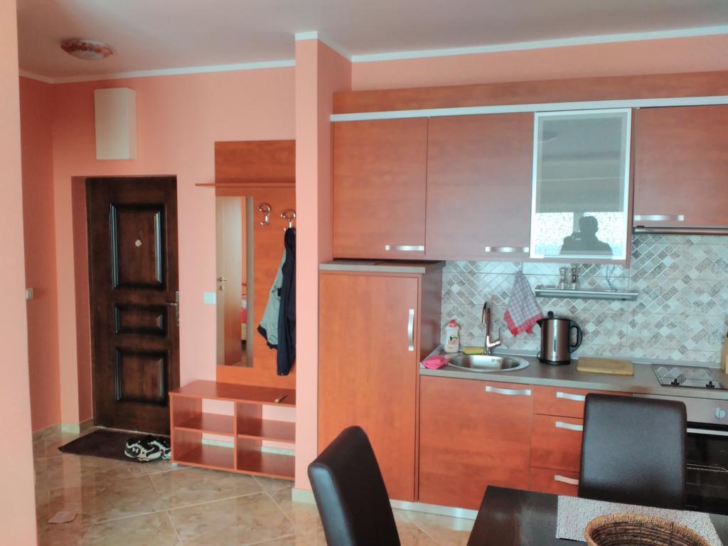 Apartment Sea Space Dobra Voda Esterno foto